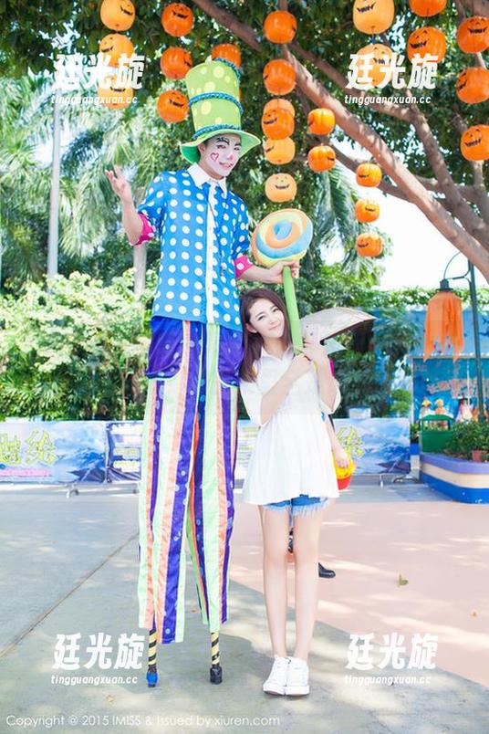 IMiss爱蜜社 - 黑色是朱可儿Flower的“最爱”吧？作品集里全是这个色调！