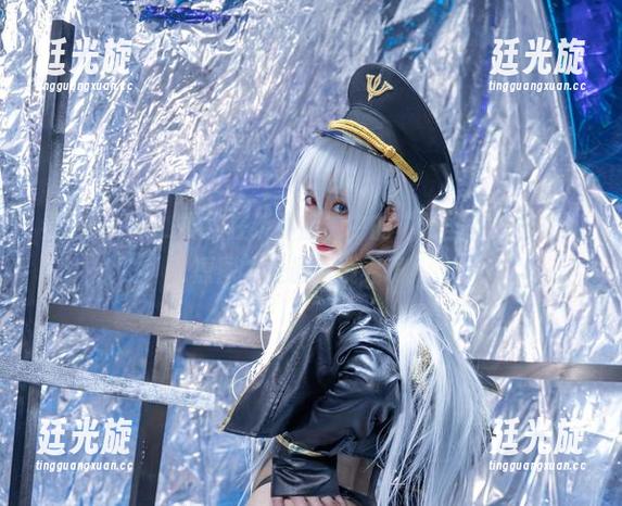 看！Luisa_零纱在柴郡旗袍中的“无圣光”证据，原图才是最高境界啊！