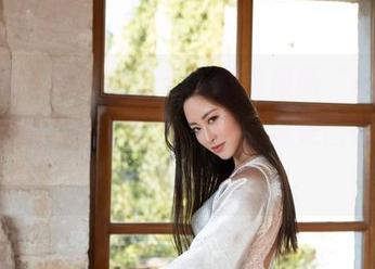 MiStar魅妍社 - 人人都说最新“Angela小热巴”的自拍好，那到底是图的脸还是图的姿势？