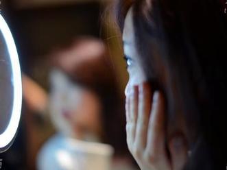 PANS - 饭团的水手服挑战，图包中的每一刻都再无疲乏感，让人直呼过分了啊～