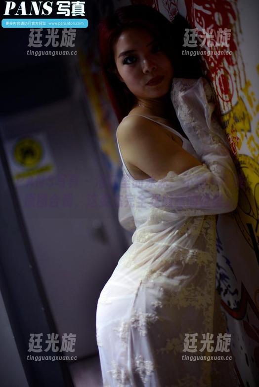 PANS写真 - 浴缸里的冰冰：不拘一格的原图合辑，这姿态完全是随意的优雅。