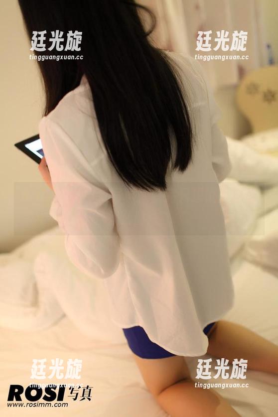 ROSI这套内衣写真，看完只想说：这是什么魔法？