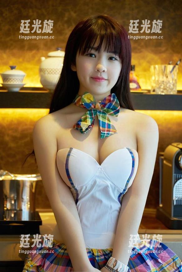 TuiGirl - 艾栗栗的丝袜作品，精选到让人一时想不起来要说啥。