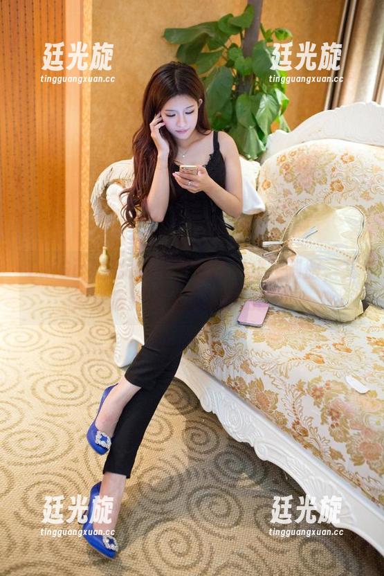 TuiGirl推女郎 - 空姐的不止是制服，艾栗栗最新分享颠覆你的想象～
