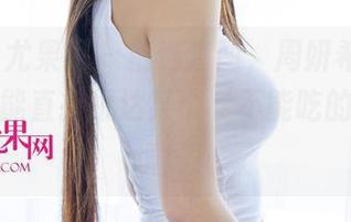 UGirls尤果网 - 精选套图，周妍希的纯白，仿佛能直接抵达某个‘不能吃的蛋糕’境界！