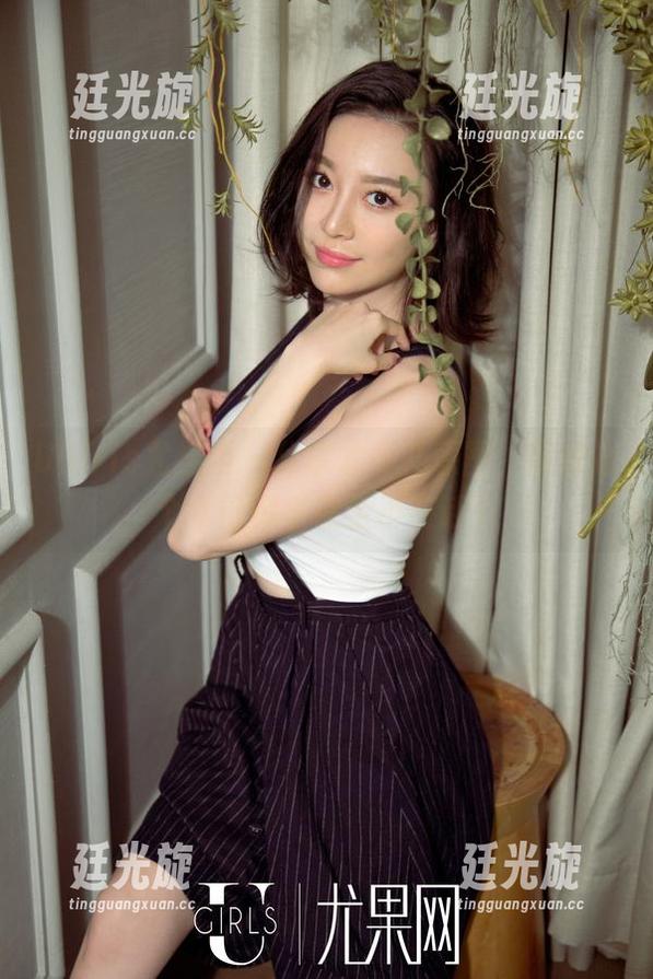 UGirls尤果网 - 分享才可儿原图，厨娘这个身份似乎完全不在话下