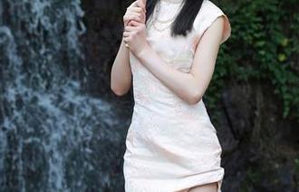 Xiuren秀人网 - 当护士遇上大美媚京，脑海中浮现的美图太过震撼，壁纸已经被我设定了！