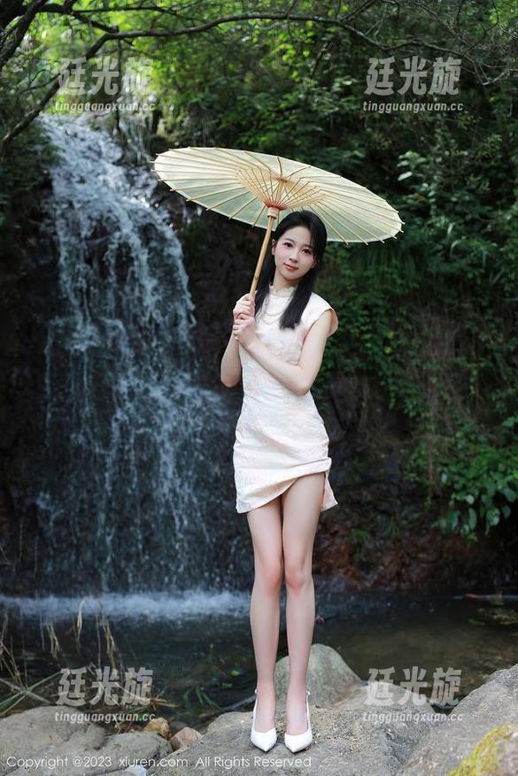 Xiuren秀人网-大美媚京 Xiuren秀人网 - 当护士遇上大美媚京,脑海中浮现的美图太过震撼,壁纸已经被我设定了!