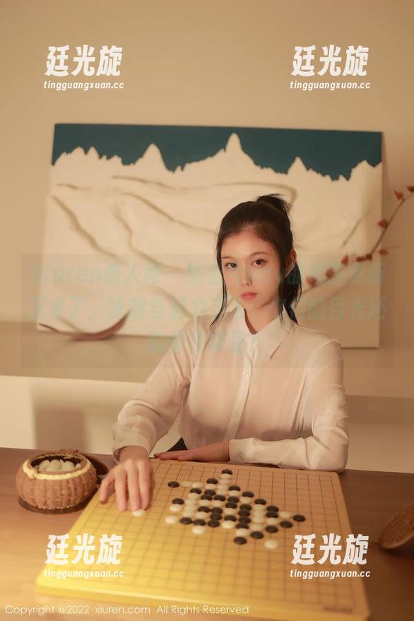 Xiuren秀人网 - 姚若兮vay的套图更新又来了，泳装与魅力齐飞，你们的目光还能停在哪里？