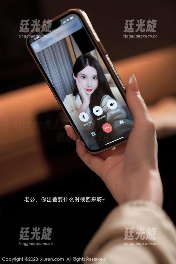 Xiuren秀人网 - 李丽莎图包：自拍后期都是谁在PS的？