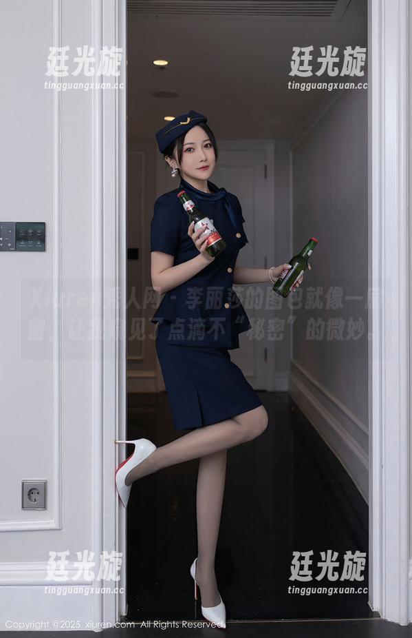 Xiuren秀人网 - 李丽莎的图包就像一扇窗，让我窥见了点滴不“秘密”的微妙。