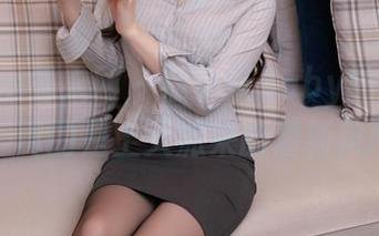 Xiuren秀人网 - 狐小妖Baby的修女写真，真的是上天派来的清新风吧？