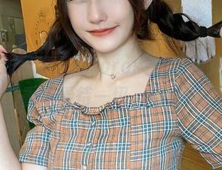一个在线图集，用roroki骷髅姬女王的眼神，重新看待一切。你敢不？！