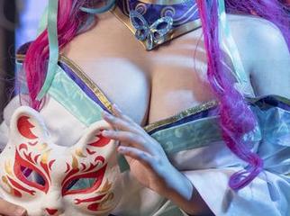 免费写真时光，咔喵KANEKO的杀生院自拍总能吸引我的眼球，直击内心！