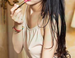 头条女神 - 呜呜，信悦儿的校园美图简直让人想回到学生时代——不学无术的日子也挺舒服的嘛？