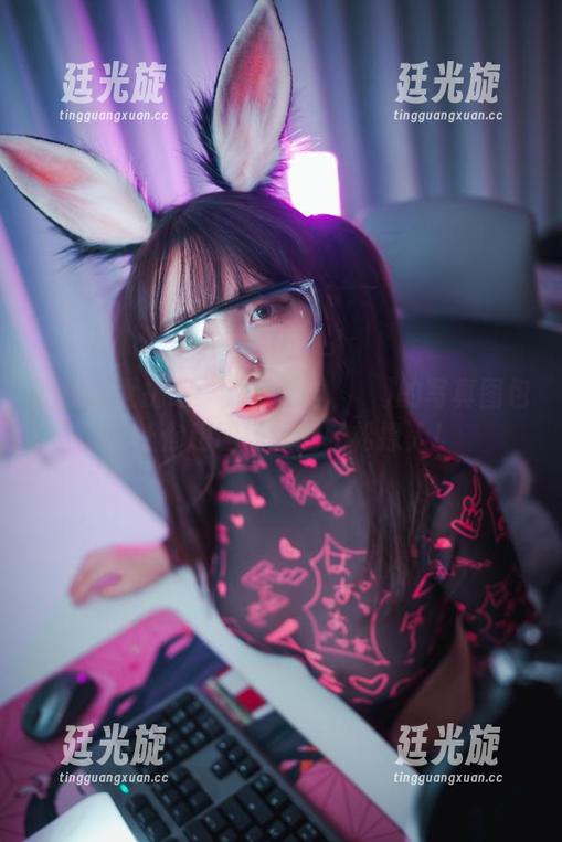 职业装大挑战：孙乐乐(손예은)的写真图包，让你用职场技能轻松撩人！