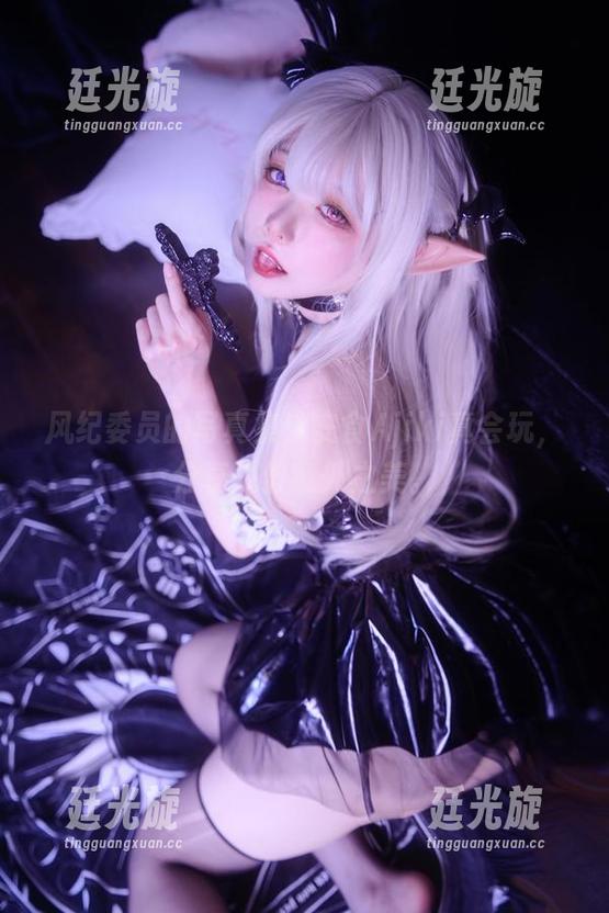 风纪委员的写真集，安食Ajiki真会玩，分享几份意外之美。