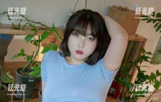 我发誓，宋哈娜(송하나)的PureMediaVOL.76，这分享根本不用PS啊，大自然的鬼斧神工。