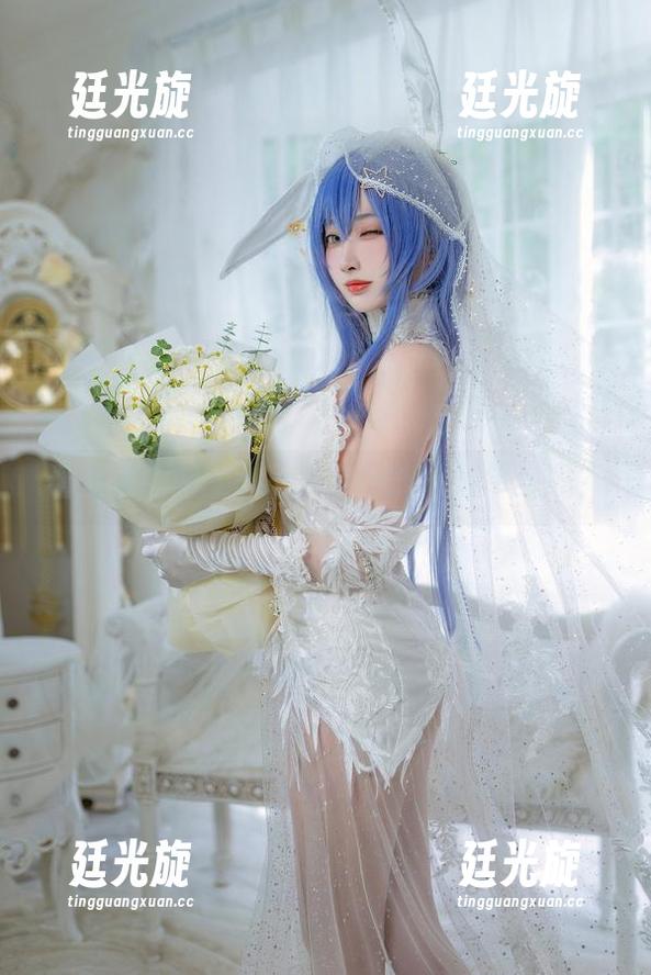 看宫本樱制服cos，你还能保持单身吗？