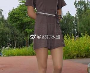 微密圈 - 家有水墨老师的长腿分享，随意一看，美感暴击！