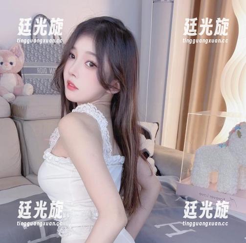 小小奶瓶儿 又是一组“小小奶瓶儿”的无圣光写真,生日限定仙女兔好像要欺负我调色盘?