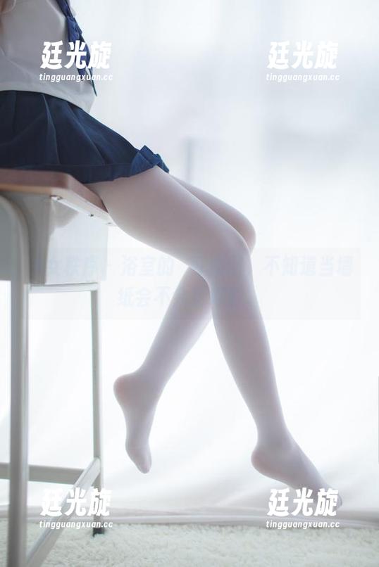 少女秩序-晞可 少女秩序 - 浴室的晞可原图,不知道当墙纸会不会更好看。