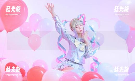 尤猫醒醒ovo “尤猫醒醒ovo”万万没想到,女友和美图精选,竟然都是我的心头好!