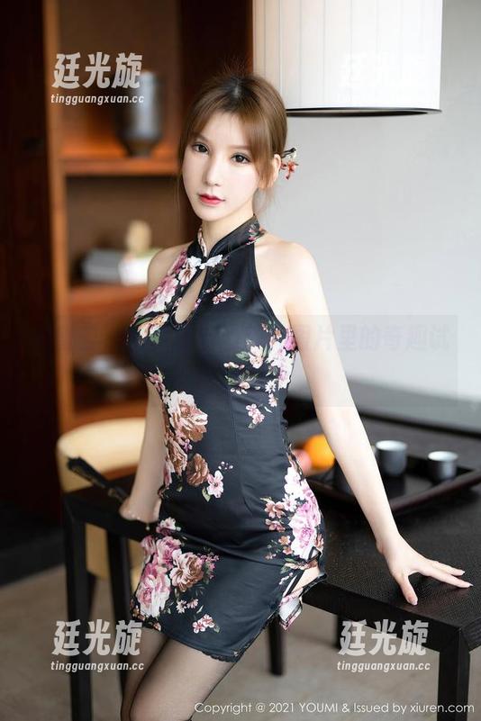 尤蜜荟-允尔 尤蜜荟 - 允尔的万圣节,图片里的奇趣试炼