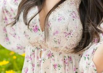 尤蜜荟 - 小茶茶tea的女仆造型，完全আধা高清，图里的甜美直击心底！