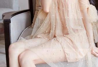 尤蜜荟 - 精选四季的诱惑，黄依婷的写真总让我想起某个月影斜照的傍晚。