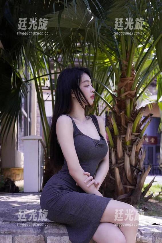 徐珺大哥 微密圈 - 旗袍合集:徐珺大哥将身段给我,岁月催人老,但这波美图开启了我的小宇宙!