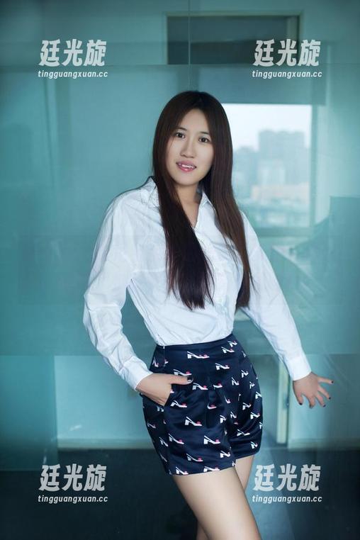 推女郎 - 哈尼宝宝的最新黑丝美图，再次证明了她就是个美图制造机呀！