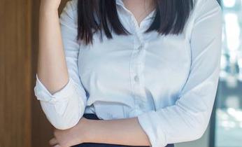 推女郎 - 李丽莎私拍合集：旗袍，似乎每一寸都有故事