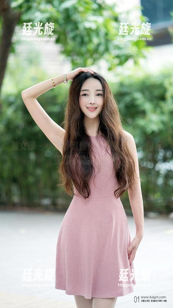 推女郎 - 小心，赵惟依的居家玩法：图库资源可能会上瘾！