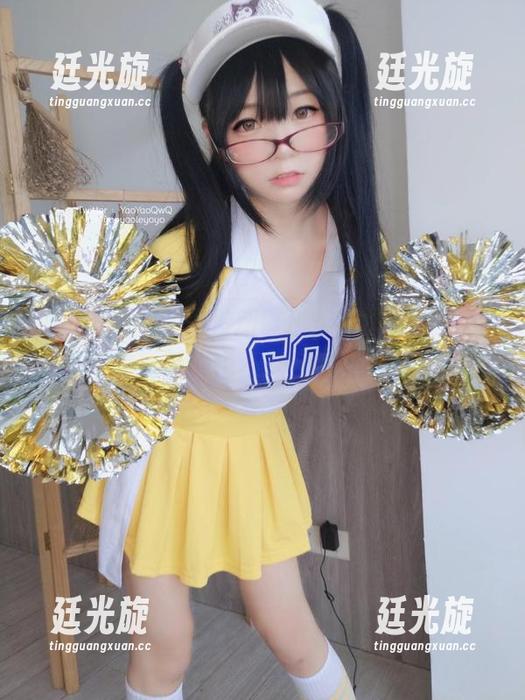 摇摇乐yoyo图包新鲜出炉：双人女仆，一个不够，两个也不赖，呵呵，你懂的。