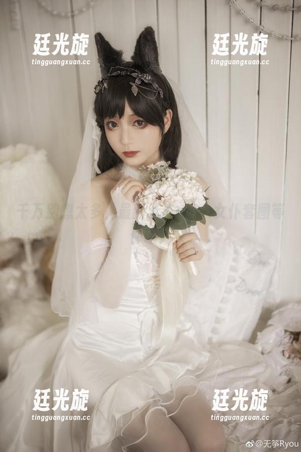 千万别想太多，最新无筝ryou女仆套图等你瞧！