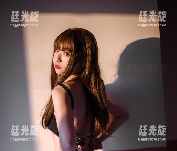 是青水的白色，新作品不收钱，费劲却更值得期待？
