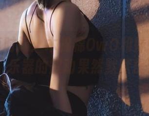 私房写真时间：木棉棉OwO和妹妹的贝斯party，乐器的震动果然默默提升气氛！