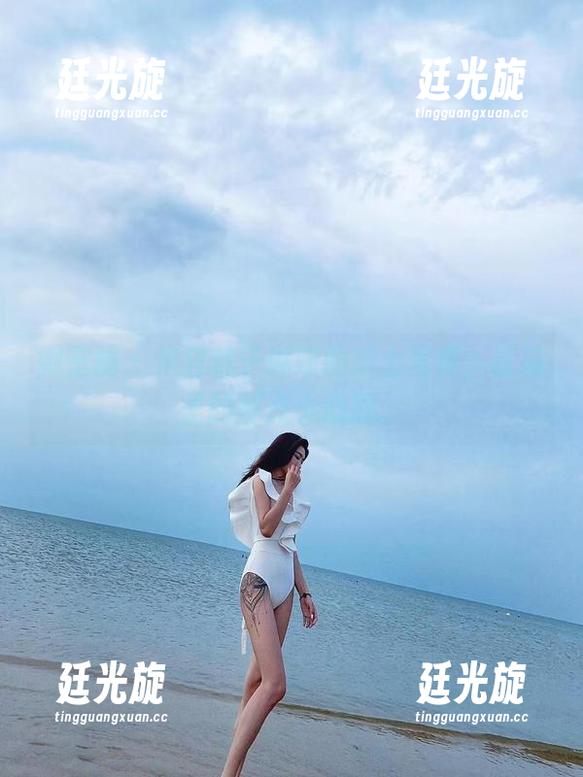 微密圈 - 来自林子琳喵的护士写真，医院里的那点小心思。