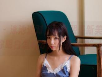 果团网 - 泳池派对，张琳熙最新美图，让你明白怎样才算“打水漂”！