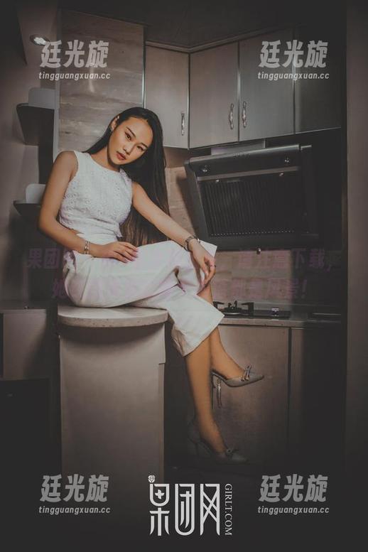 果团网 - 龚玥菲女神出没，请注意下载，她在图库里的每个角落都是风景！
