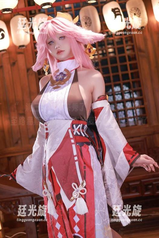 “桜满三时”又来秀了，这次是高清的“圣路易斯礼服”，考验我的眼光时刻到了。