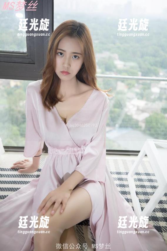 梦丝女神 - 不想错过王娇娇的豹纹福利？图片里的小细节保证让你眼前一亮！