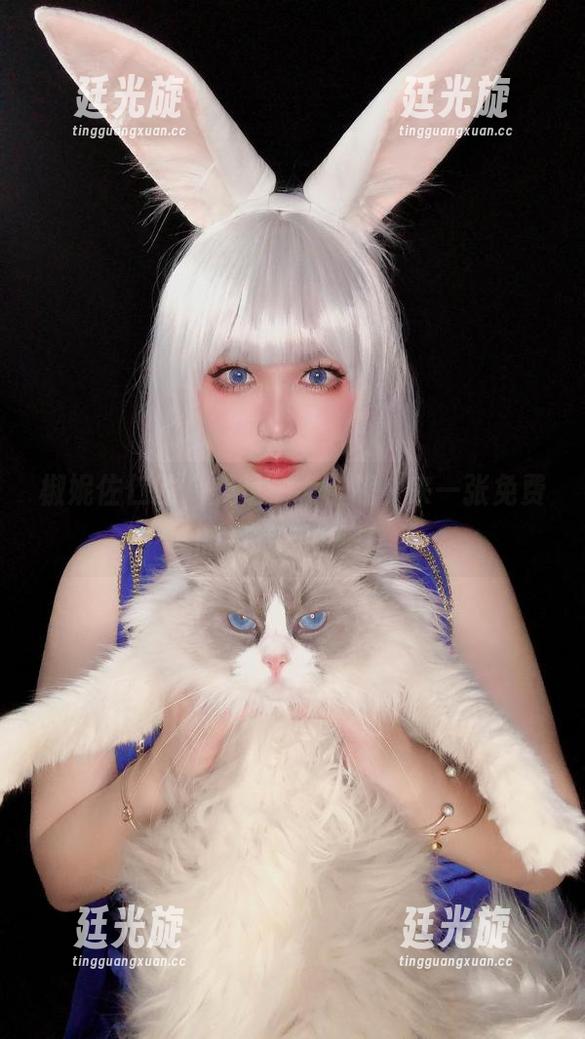 椒妮佐仁的“美足”大作战，来一张免费的足指自拍吧！