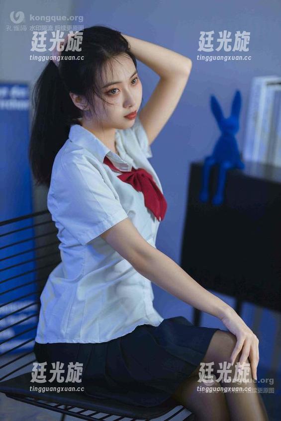 洛桑w伊梓的私房图集：这厨娘的技艺可不仅限于厨艺。