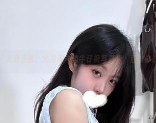 微密圈 - 资源更新！火龙果羊的牛仔裤写真集，直击你的眼球！