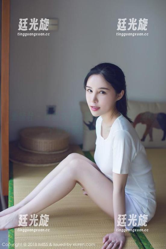爱蜜社-黄歆苑 爱蜜社 - 原图来了!黄歆苑“奶牛”的每个细节都令人惊讶。