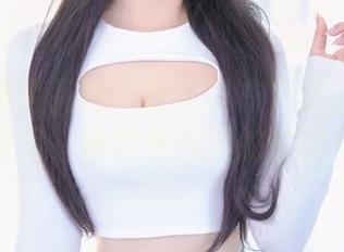 是否在海边见过神乐坂真东？这些高清照片里，她就像自然的精灵！