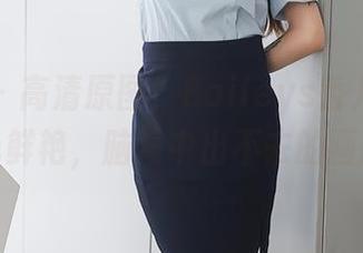 秀人网 - 高清原图，Baileys香儿红裙，颜色鲜艳，脑海中出不去的画面。