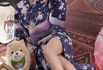秀人网 - 免费领取Mieko林美惠子粉色图包，体验‘白色塑料袋’与‘粉色情怀’的神奇搭配！